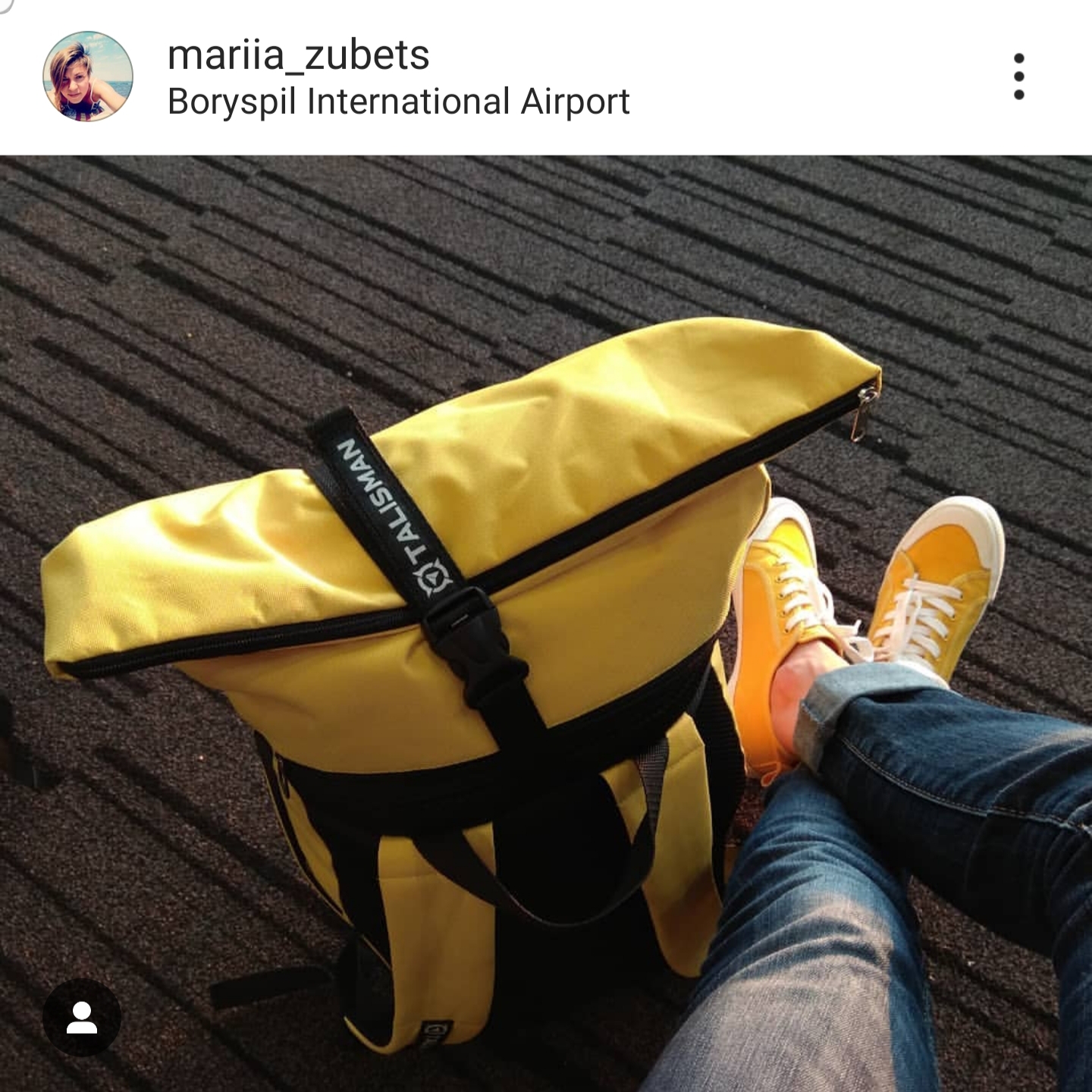 Rolltop Жовтий рюкзак трансформер (40x20x25см) з бананкою — картинка